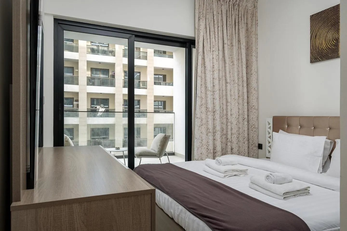 Elegant 1 Bed Apartment In Binghatti Creek Dubai 0*,