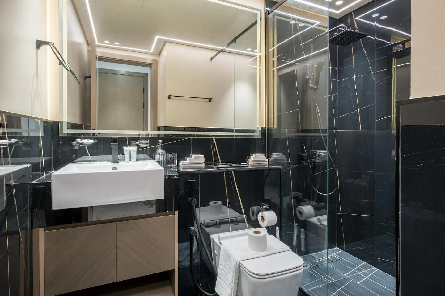 Elegant 1 Bed Apartment In Binghatti Creek Dubai 0*,  United Arab Emirates