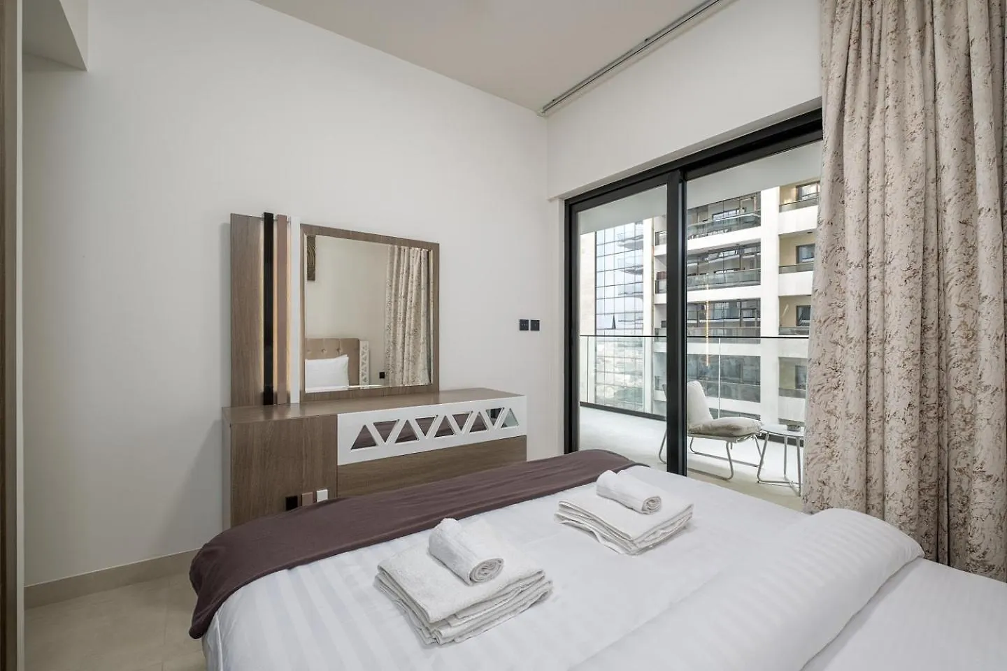 Elegant 1 Bed Apartment In Binghatti Creek Dubai